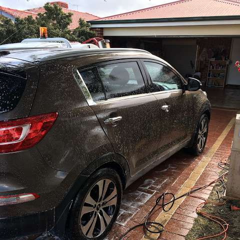 Photo: Car mobile wash hero Photo: Car mobile wash hero